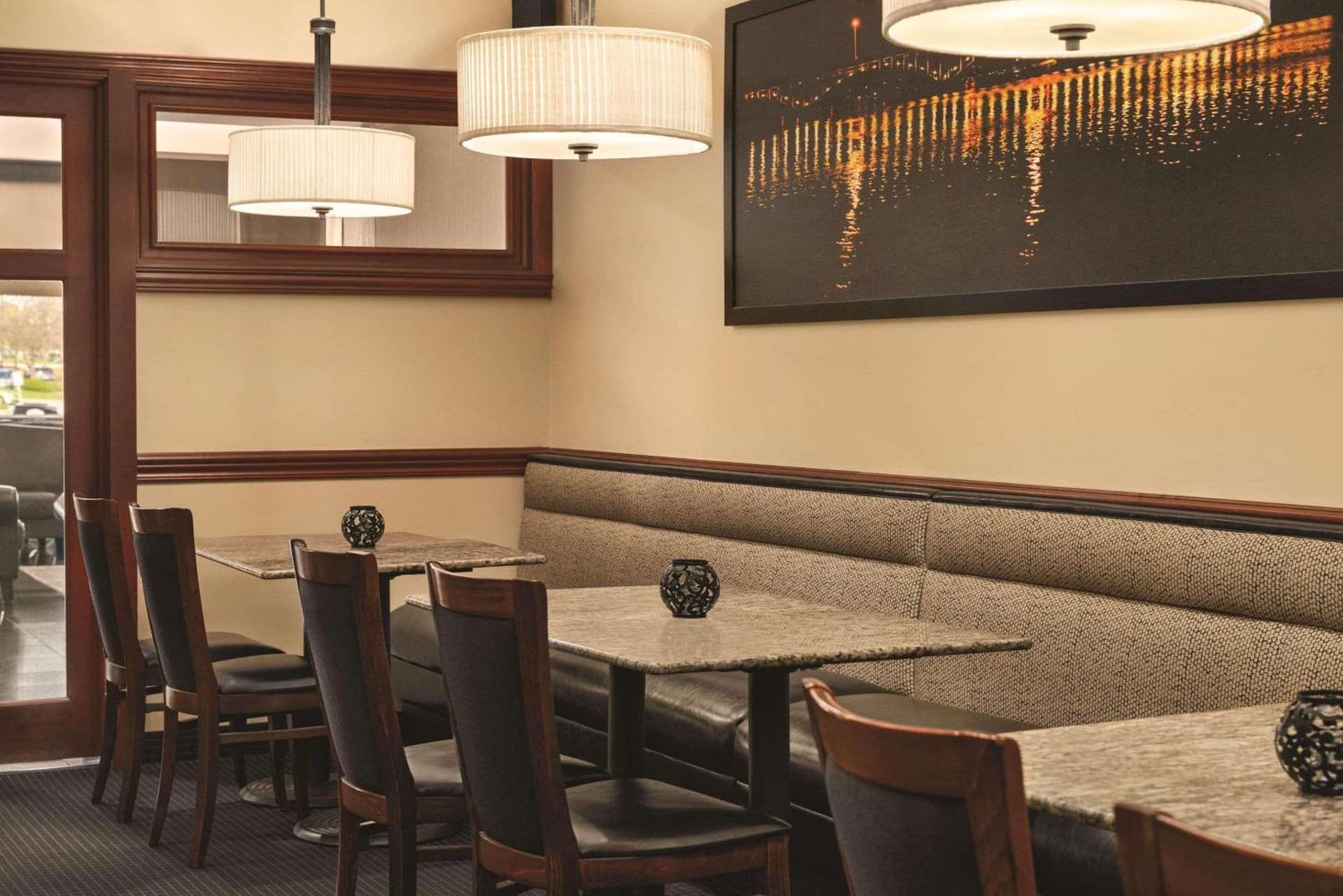 Radisson Hotel & Conference Center Rockford gallery photo in Rockford, IL — image 38