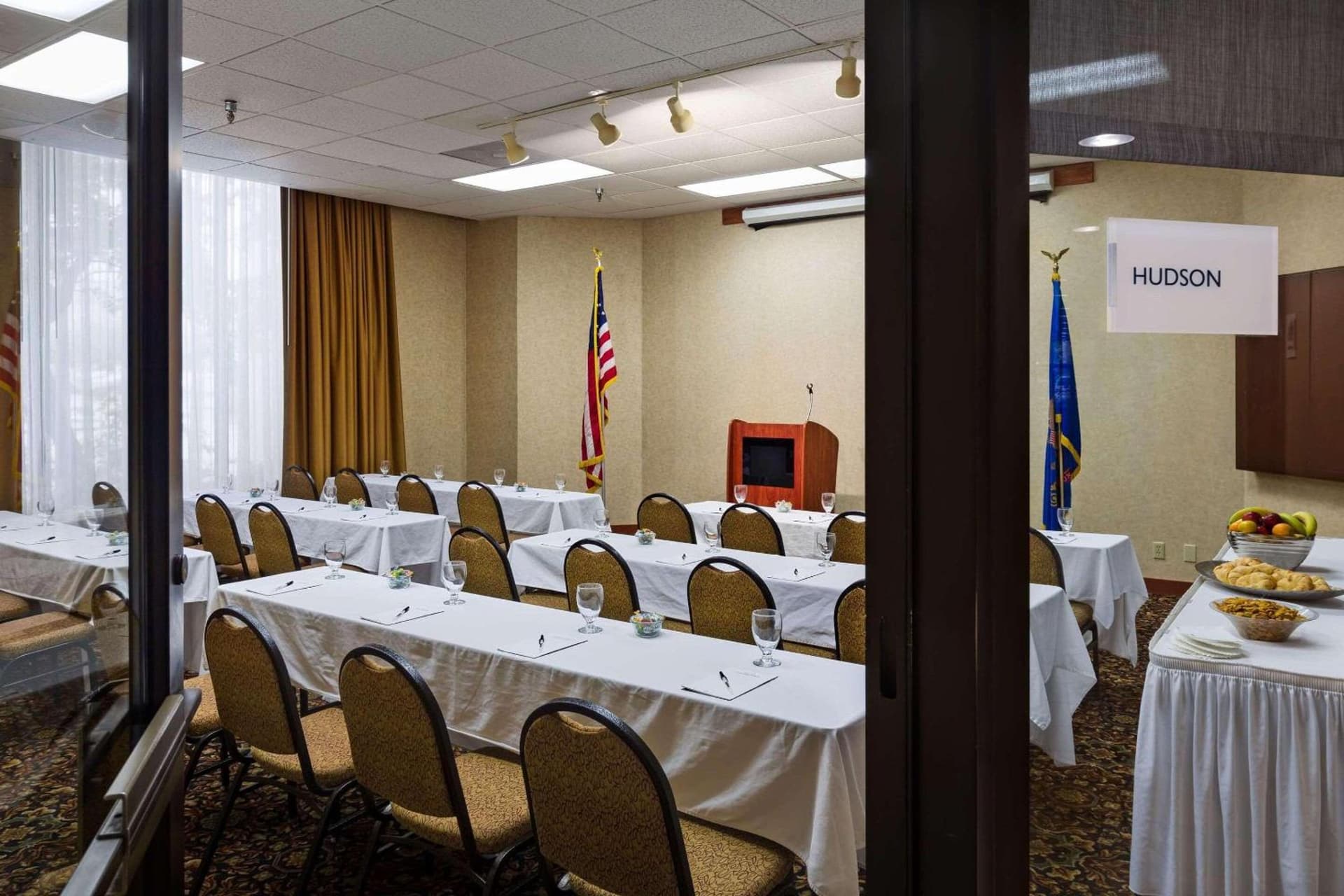 Radisson Hotel Bismarck gallery photo in Bismarck, ND — image 35