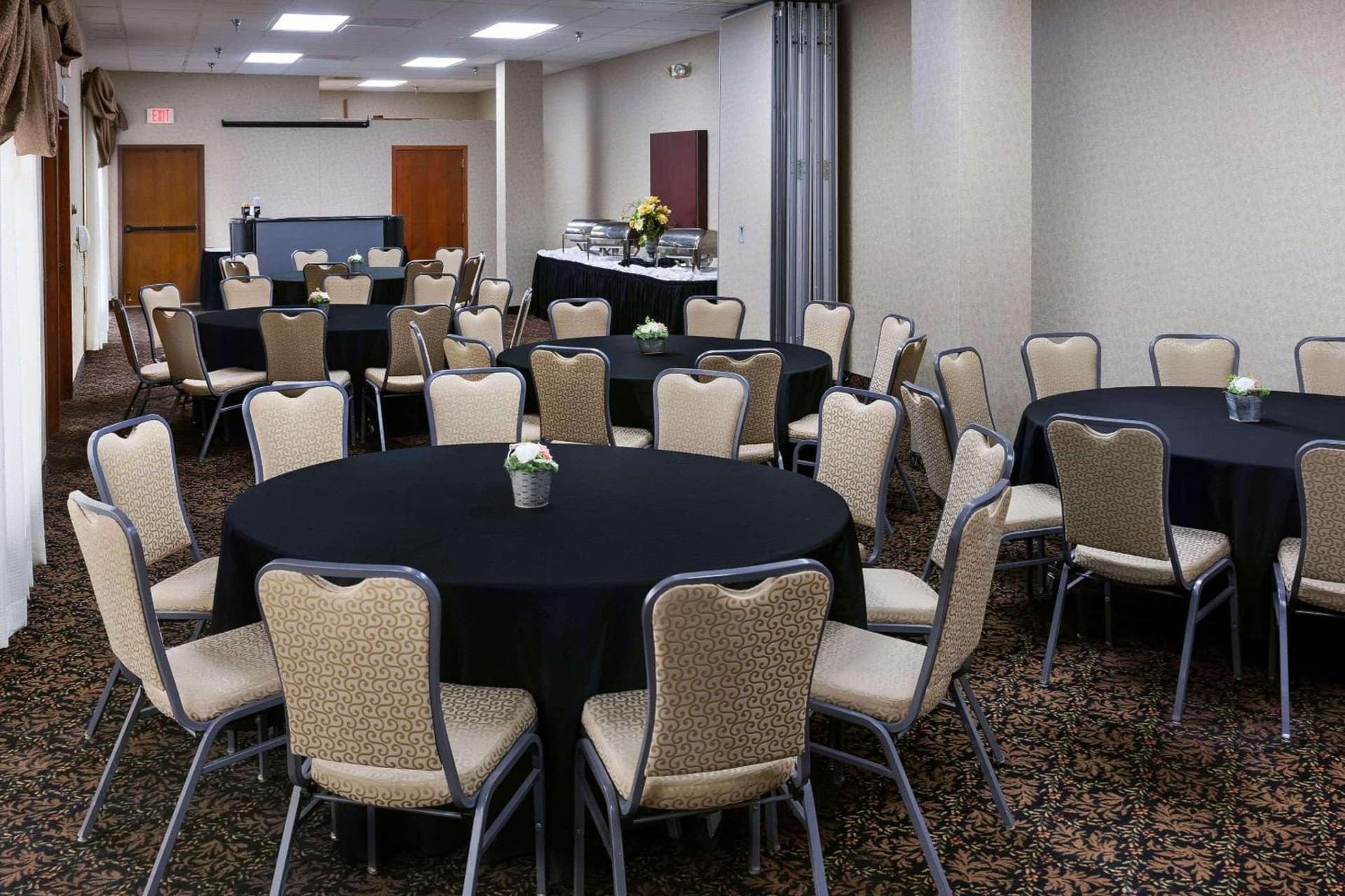 Radisson Hotel Bismarck interior in Bismarck, ND — gallery photo 2