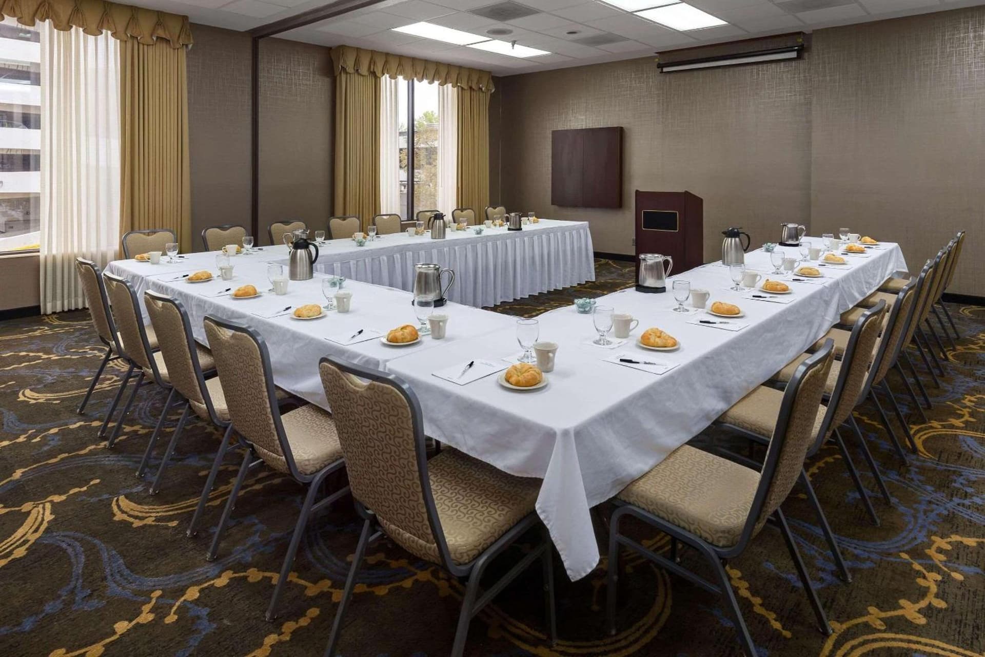 Radisson Hotel Bismarck gallery photo in Bismarck, ND — image 43
