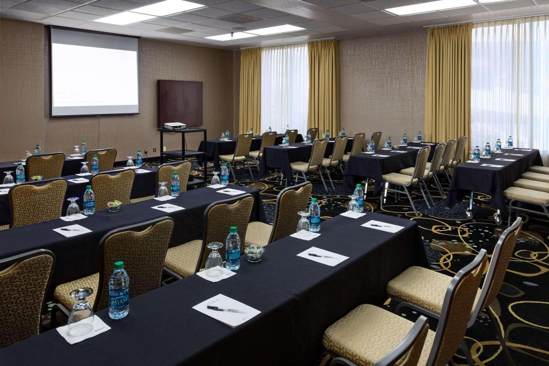 Radisson Hotel Bismarck gallery photo in Bismarck, ND — image 45