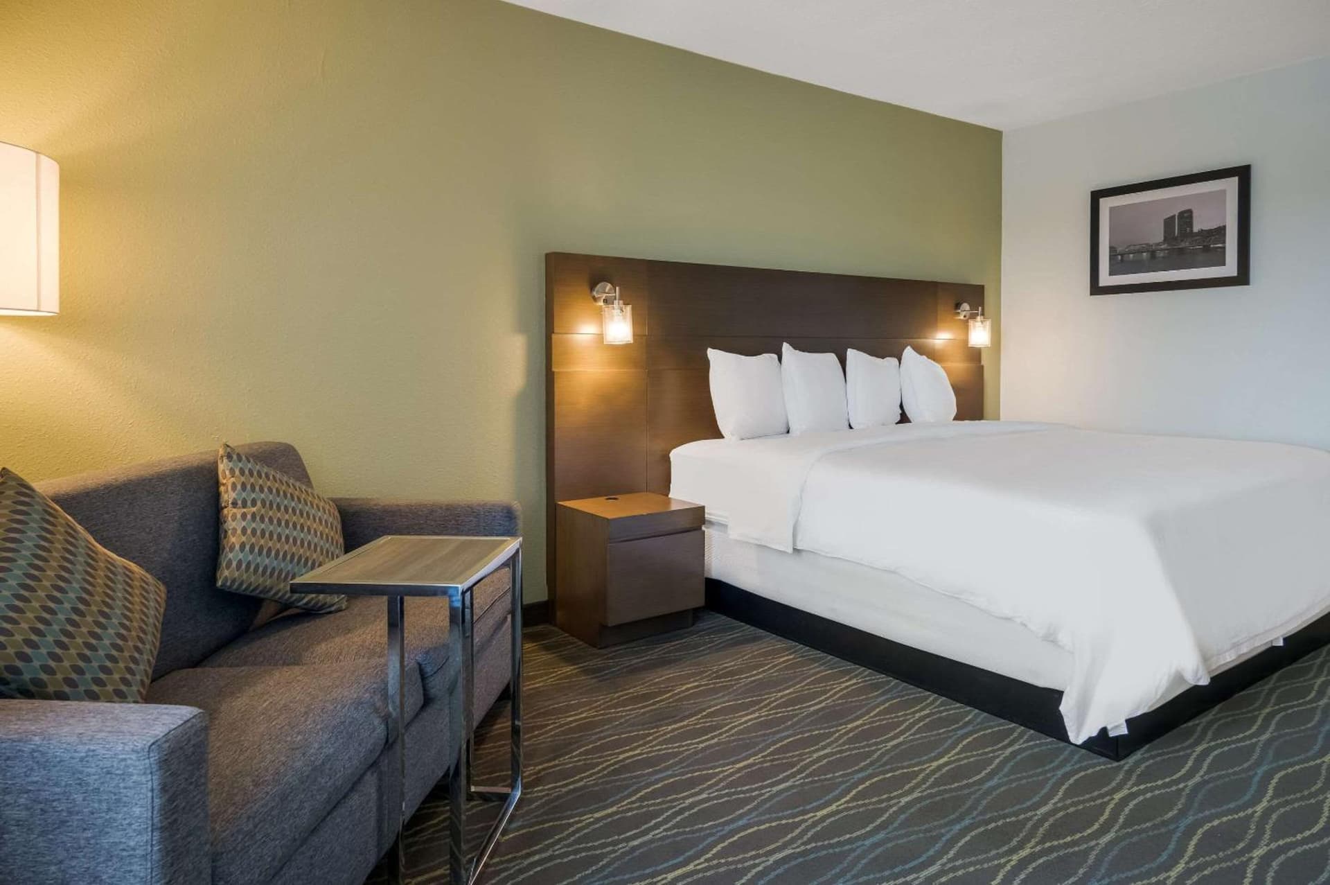Radisson Hotel Grand Rapids Riverfront gallery photo in Grand Rapids, MI — image 100