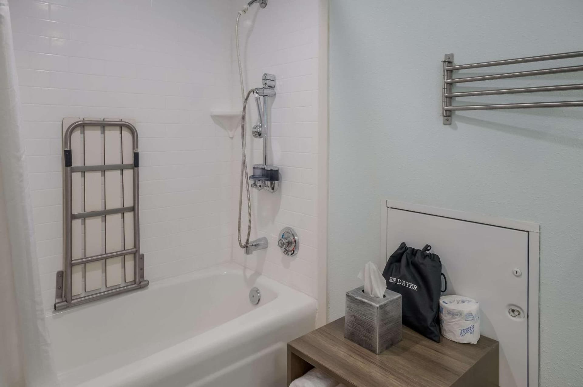 Radisson Hotel Grand Rapids Riverfront gallery photo in Grand Rapids, MI — image 83