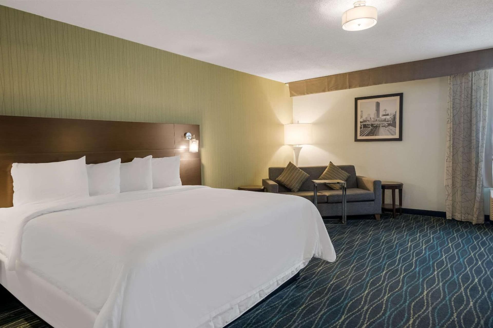 Radisson Hotel Grand Rapids Riverfront gallery photo in Grand Rapids, MI — image 39