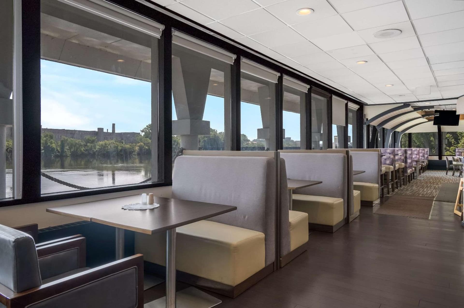 Radisson Hotel Grand Rapids Riverfront gallery photo in Grand Rapids, MI — image 36
