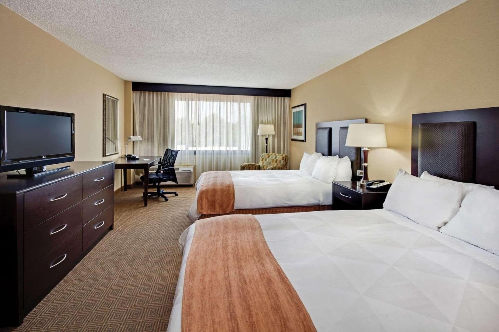 Radisson Hotel Freehold gallery photo in Freehold, NJ — image 15