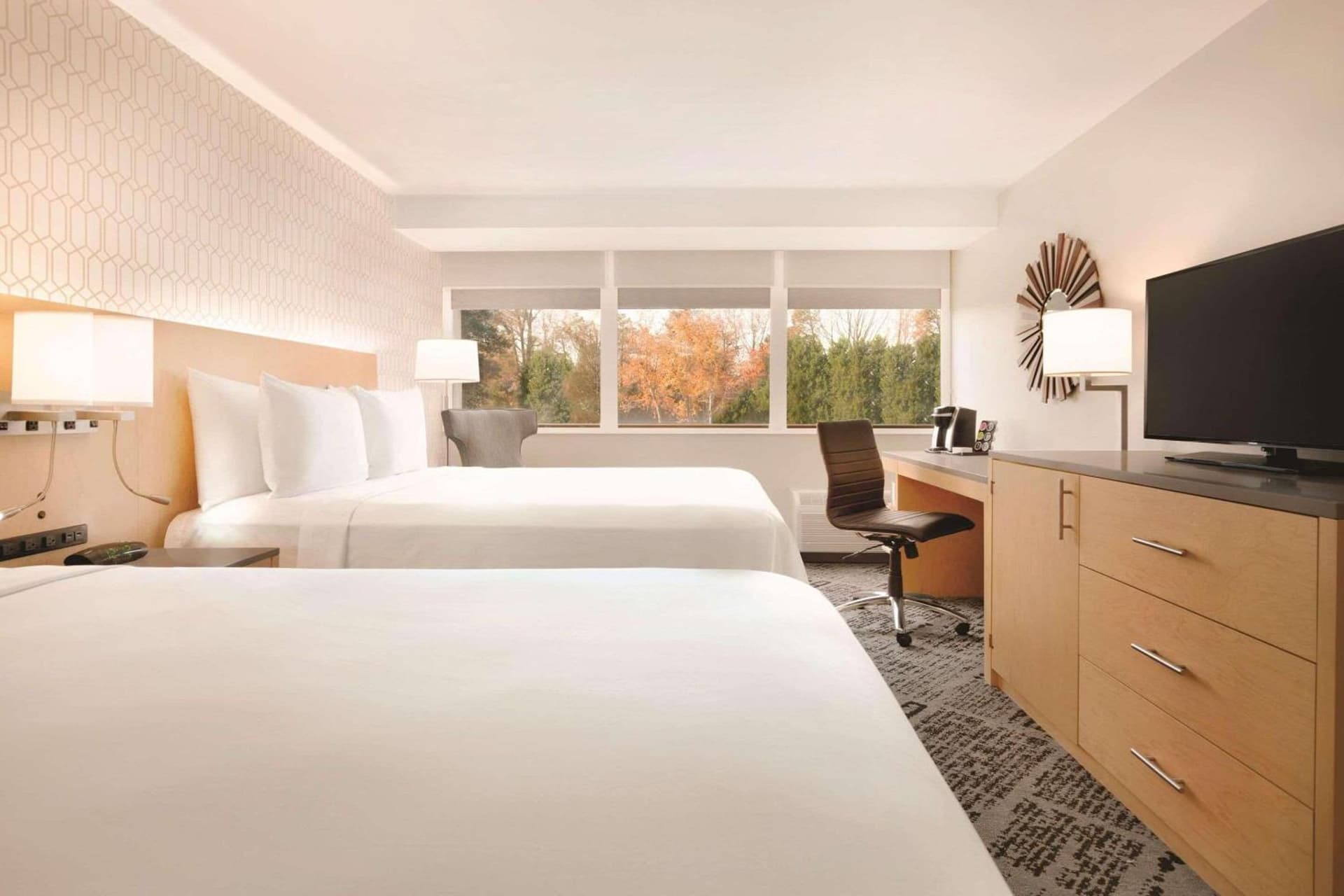 Radisson Hotel Charlotte Airport gallery photo in Charlotte, NC — image 11