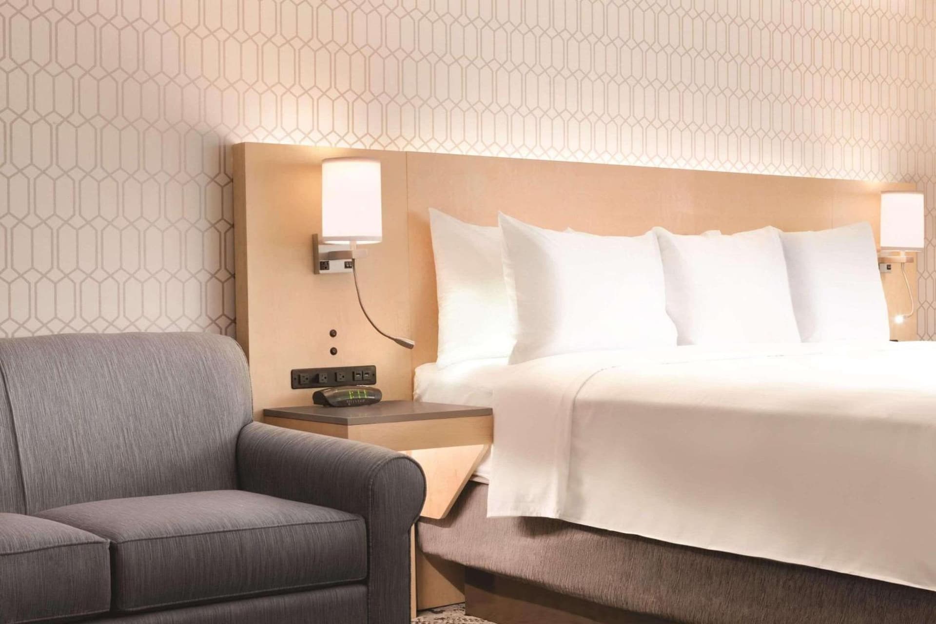 Radisson Hotel Charlotte Airport gallery photo in Charlotte, NC — image 38