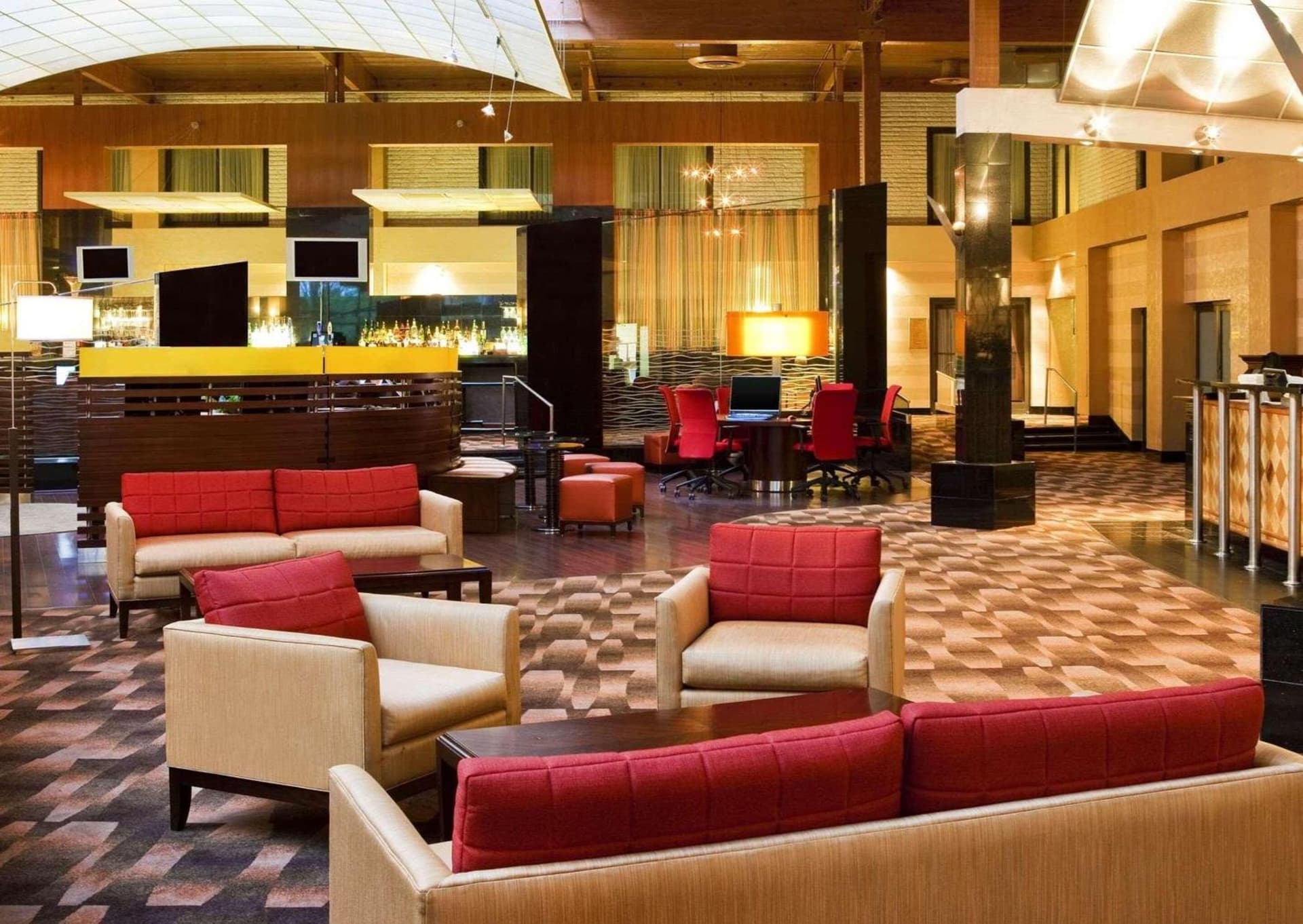 Radisson Hotel Hauppauge-Long Island interior in Hauppauge, NY — gallery photo 2