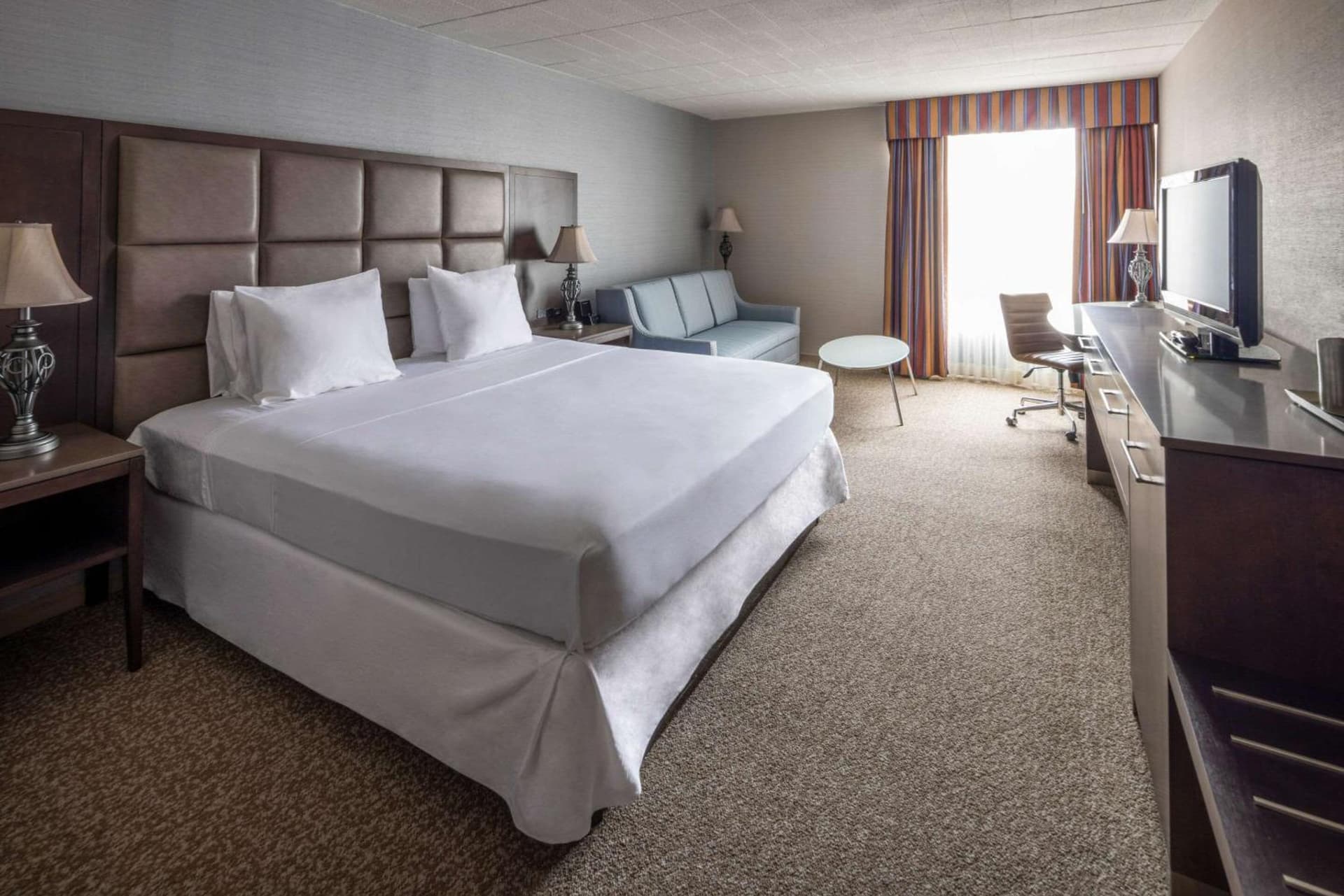 Radisson Hotel Hauppauge-Long Island property views in Hauppauge, NY — gallery photo 3