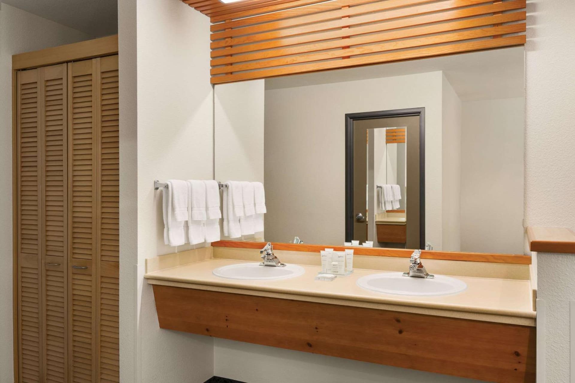 Radisson Hotel Portland Airport gallery photo in Portland, OR — image 28