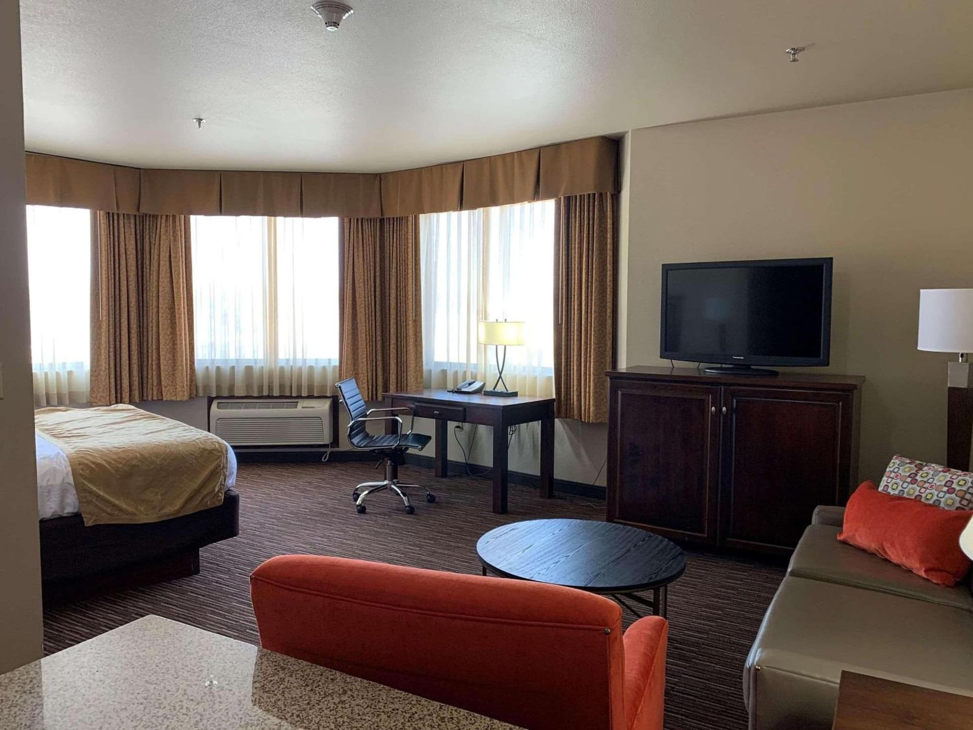 Radisson Hotel River Falls gallery photo in River Falls, WI — image 9