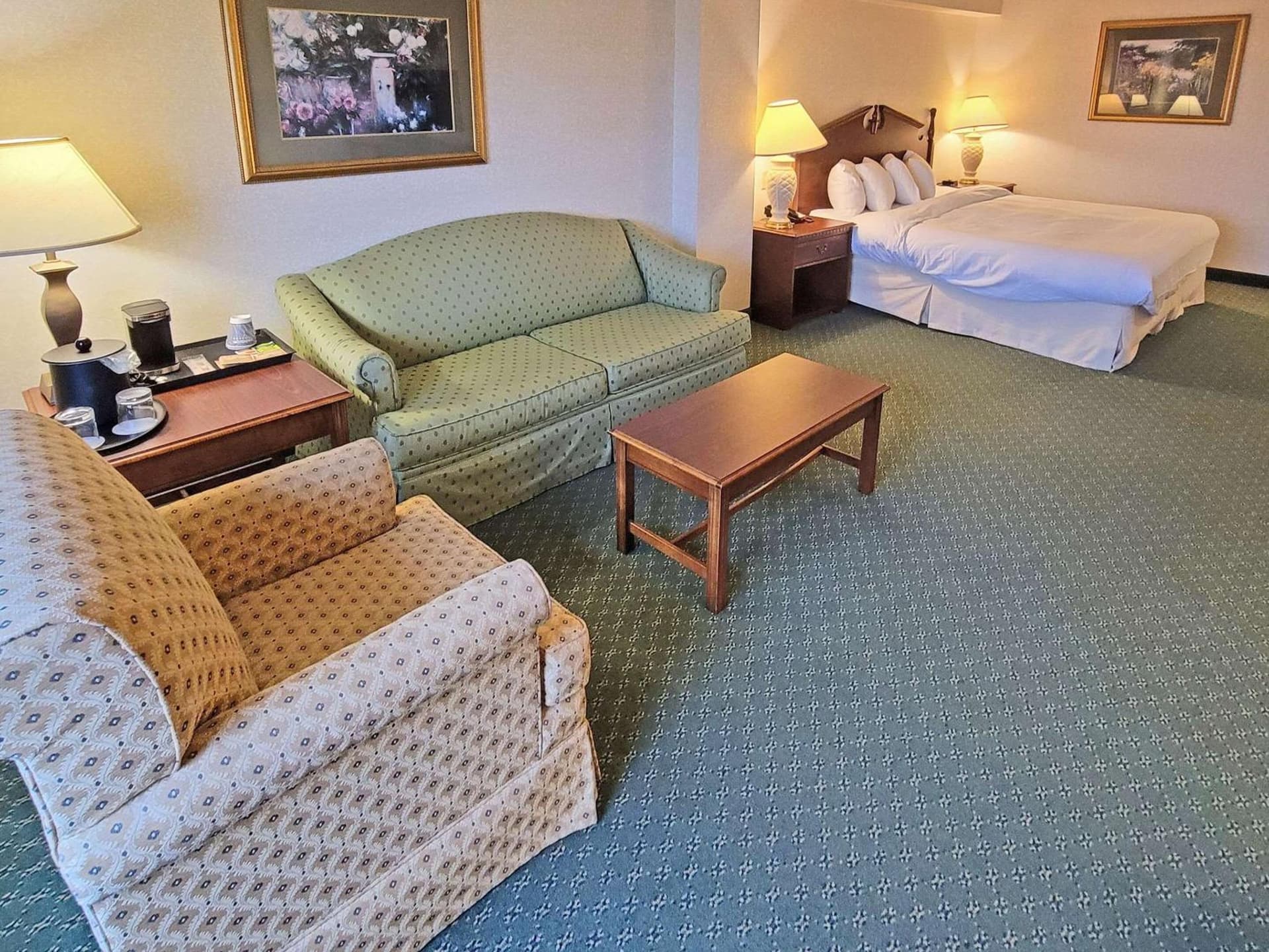 Radisson Hotel Cedar Rapids property views in Cedar Rapids, IA — gallery photo 3