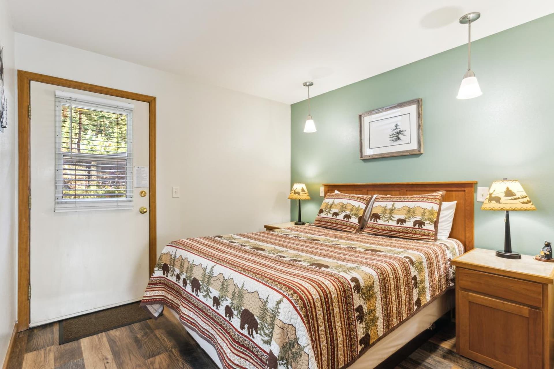 Ponderosa Lodge property views in Estes Park, CO — gallery photo 3