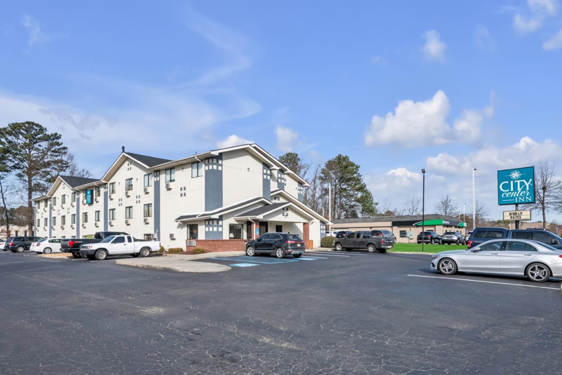 City Centre Inn at Newport News gallery photo in Newport News, VA — image 19