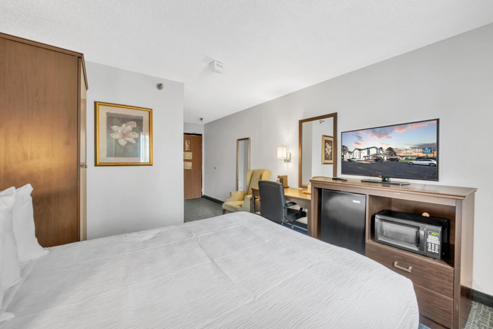 City Centre Inn at Newport News gallery photo in Newport News, VA — image 41