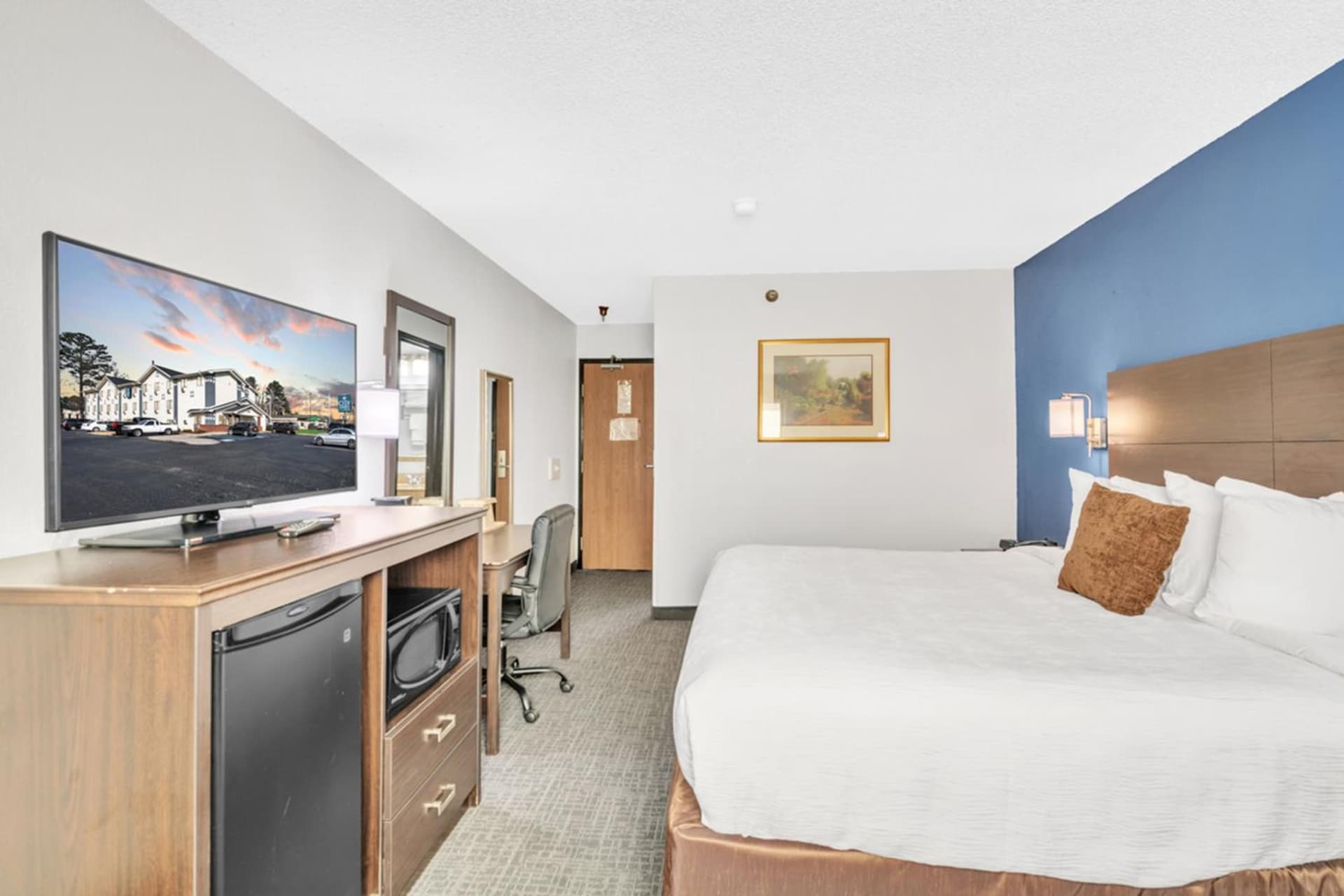 City Centre Inn at Newport News gallery photo in Newport News, VA — image 13