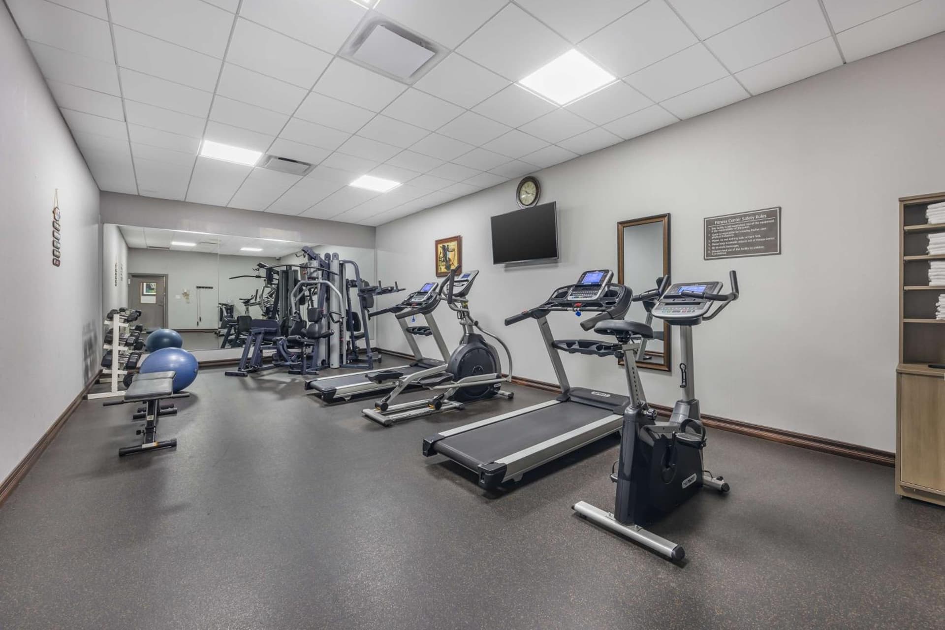 Best Western Downtown PLUS Music Row property views in Nashville, TN — gallery photo 3