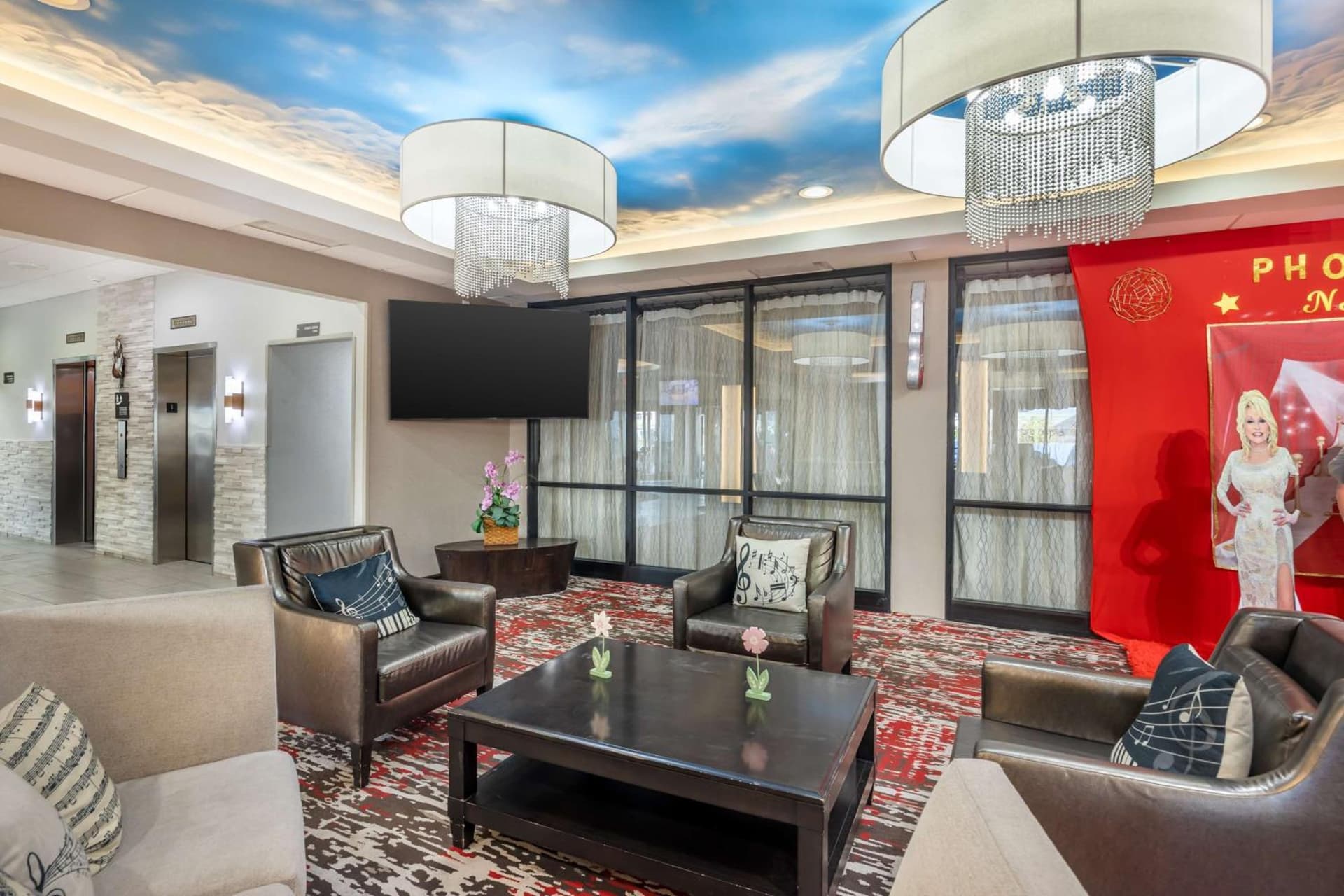 Best Western Downtown PLUS Music Row interior in Nashville, TN — gallery photo 2