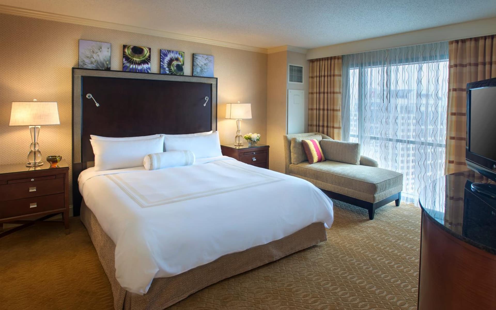 Norfolk Waterside Marriott property views in Norfolk, VA — gallery photo 3