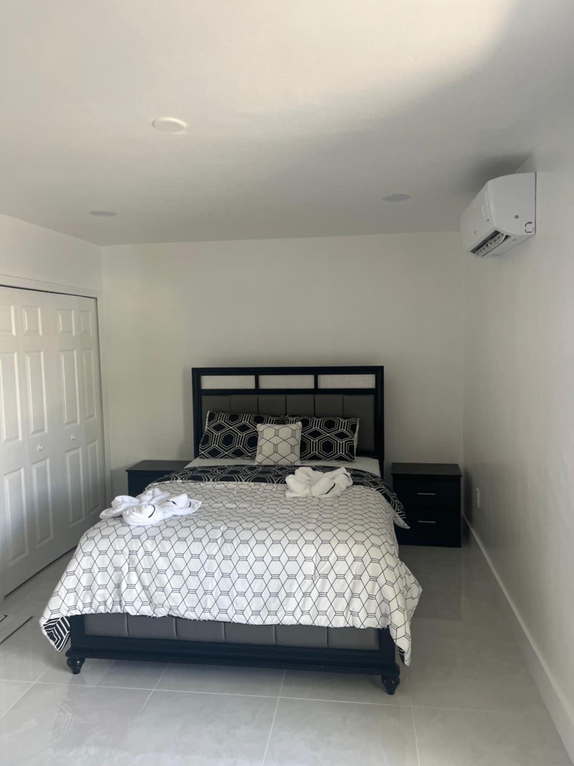 Luxury Stay Near Hard Rock Stadium featured exterior or lobby in Miami, FL — similar hotel