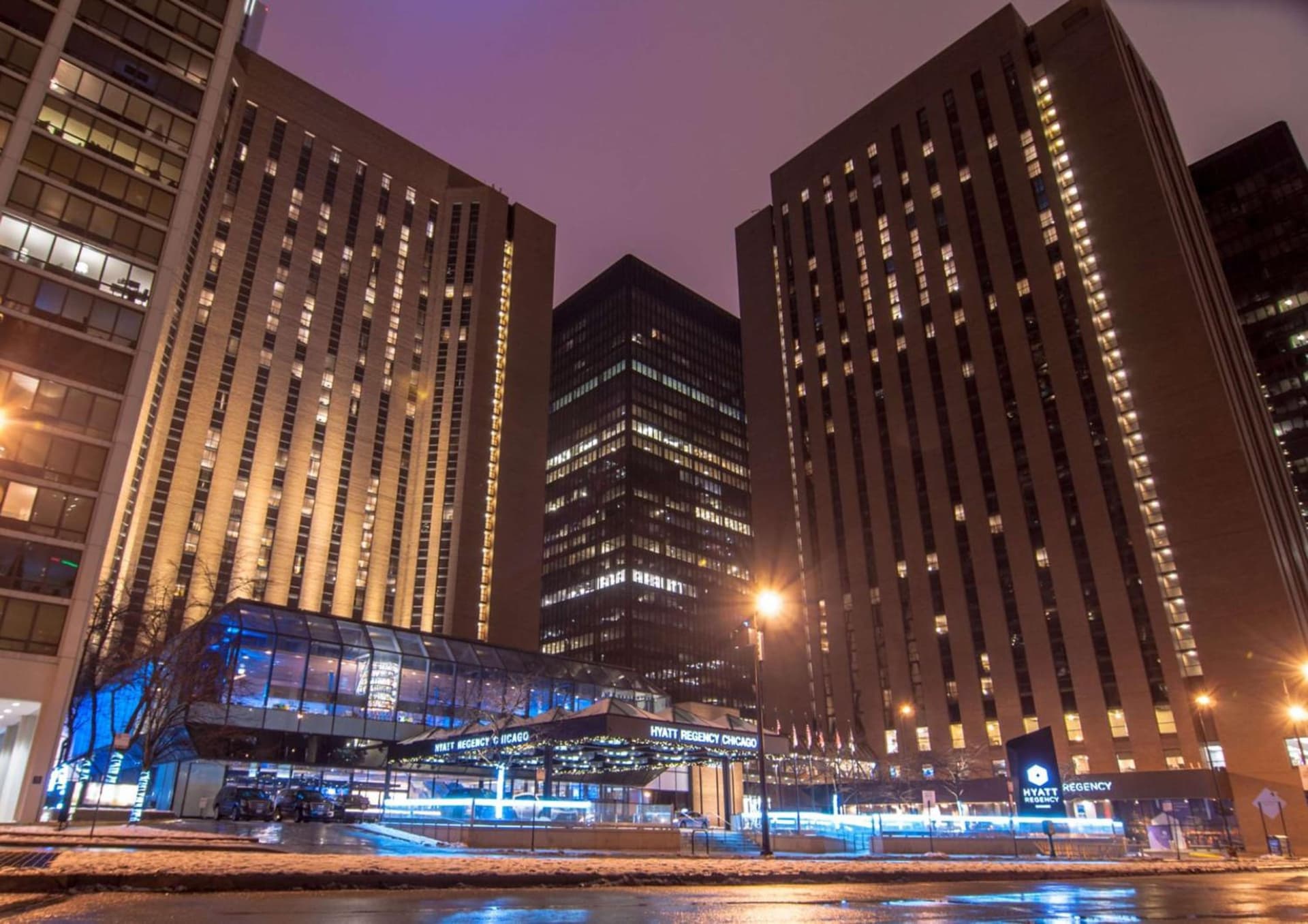 Hyatt Regency Chicago interior in Chicago, IL — gallery photo 2