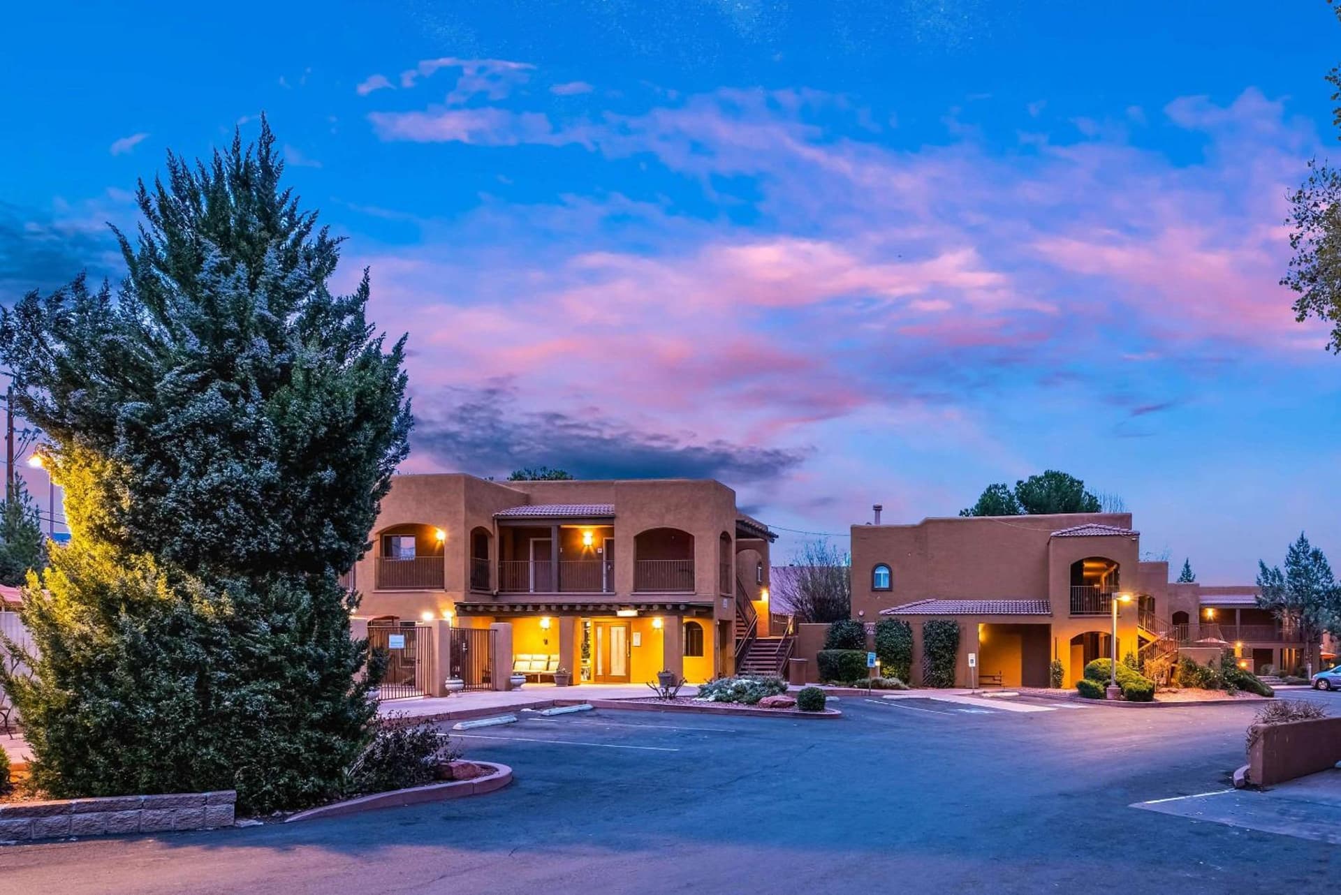 Arroyo Pinion Hotel, an Ascend Collection Hotel featured exterior or lobby in Sedona, AZ — similar hotel