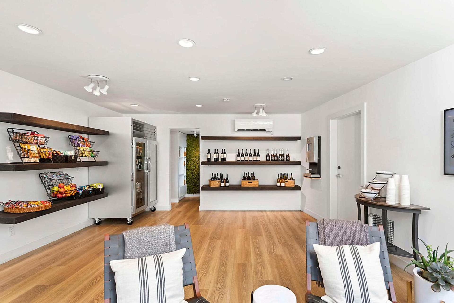 UpValley Inn & Hot Springs, an Ascend Collection Hotel gallery photo in Calistoga, CA — image 59
