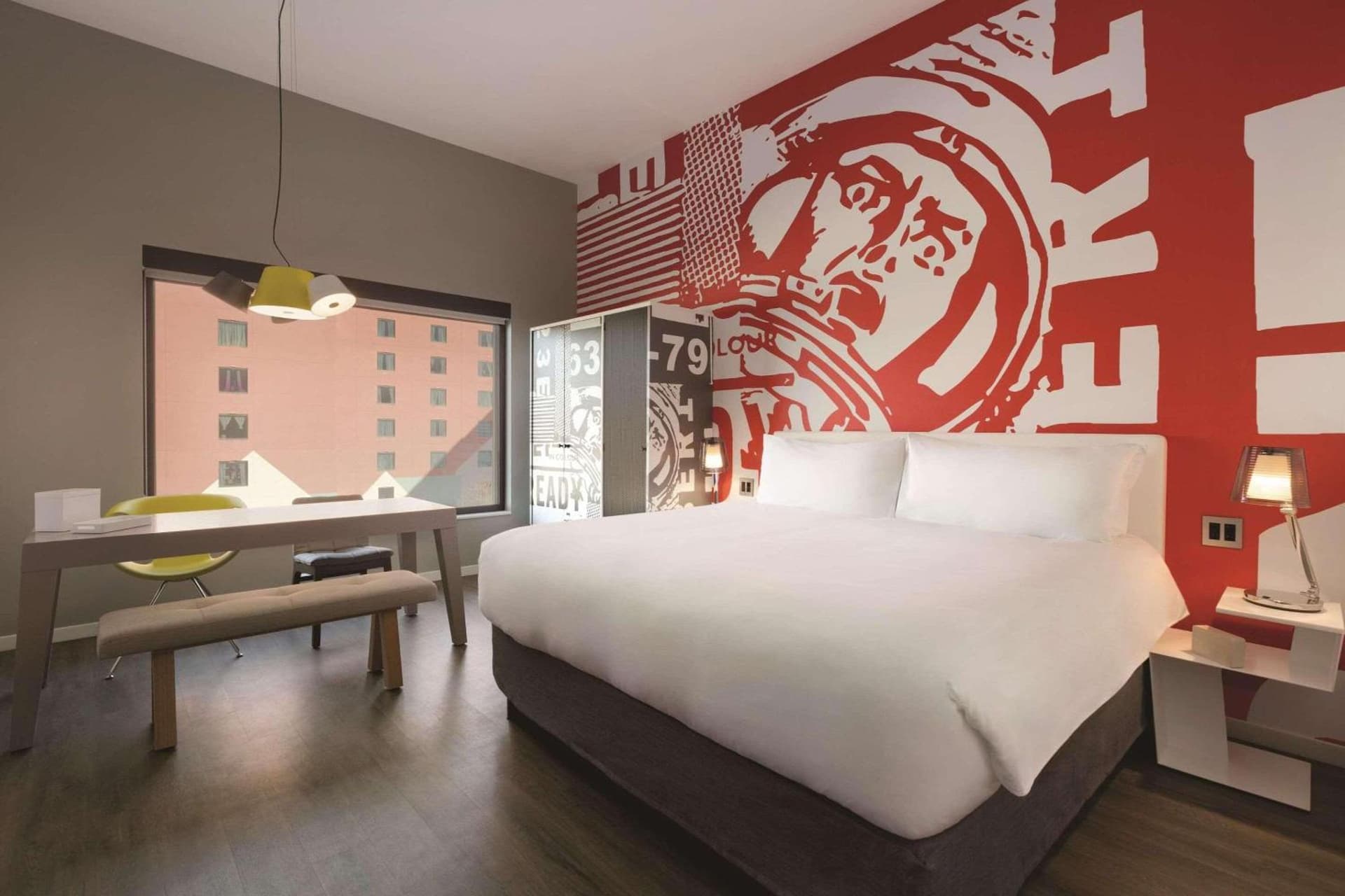 Radisson Red Minneapolis Downtown property views in Minneapolis, MN — gallery photo 3