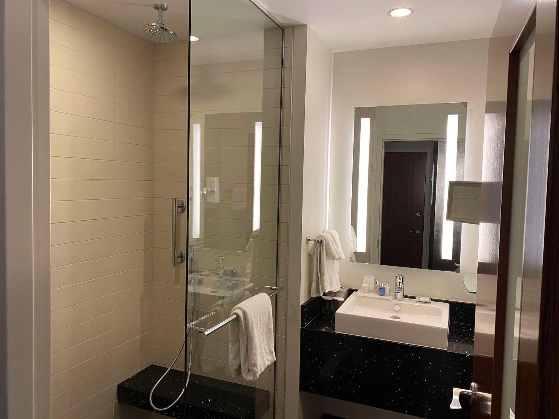 Radisson Blu Mall of America gallery photo in Bloomington, MN — image 123