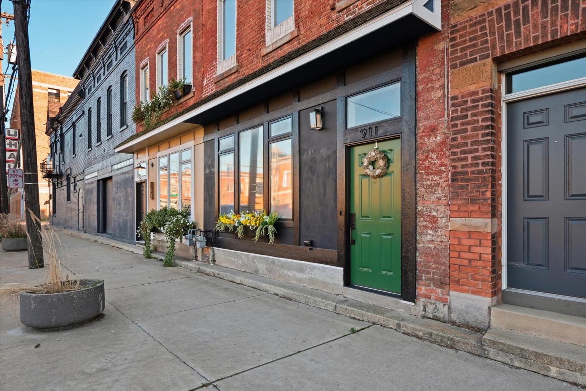 NEW! Luxury Townhome Walkable to everything Downtown Toledo has to offer! — hotel in Toledo, Ohio