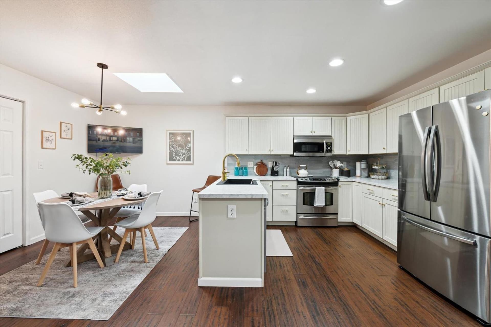 NEW! Luxury Townhome Walkable to everything Downtown Toledo has to offer! gallery photo in Toledo, OH — image 47