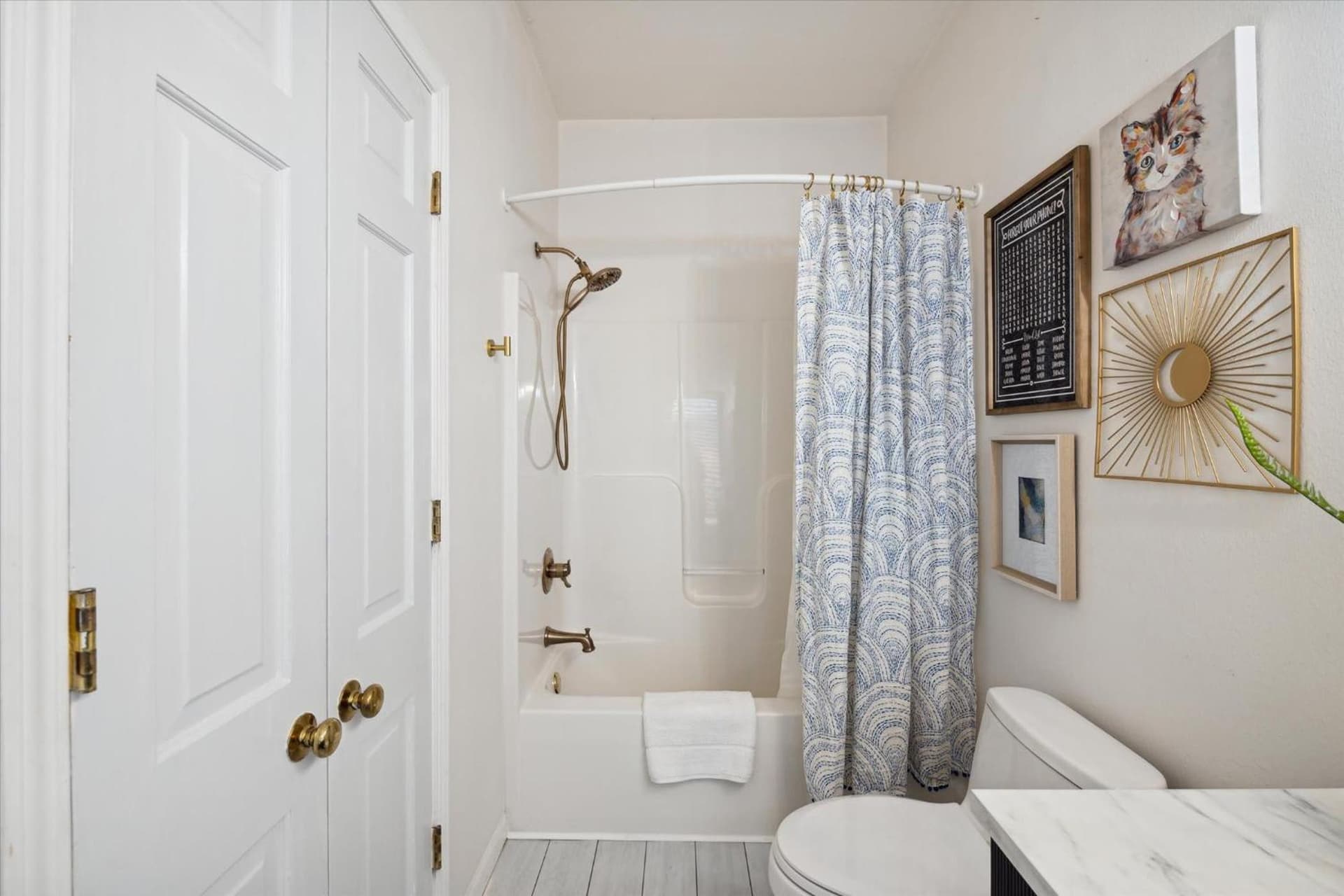 NEW! Luxury Townhome Walkable to everything Downtown Toledo has to offer! gallery photo in Toledo, OH — image 11