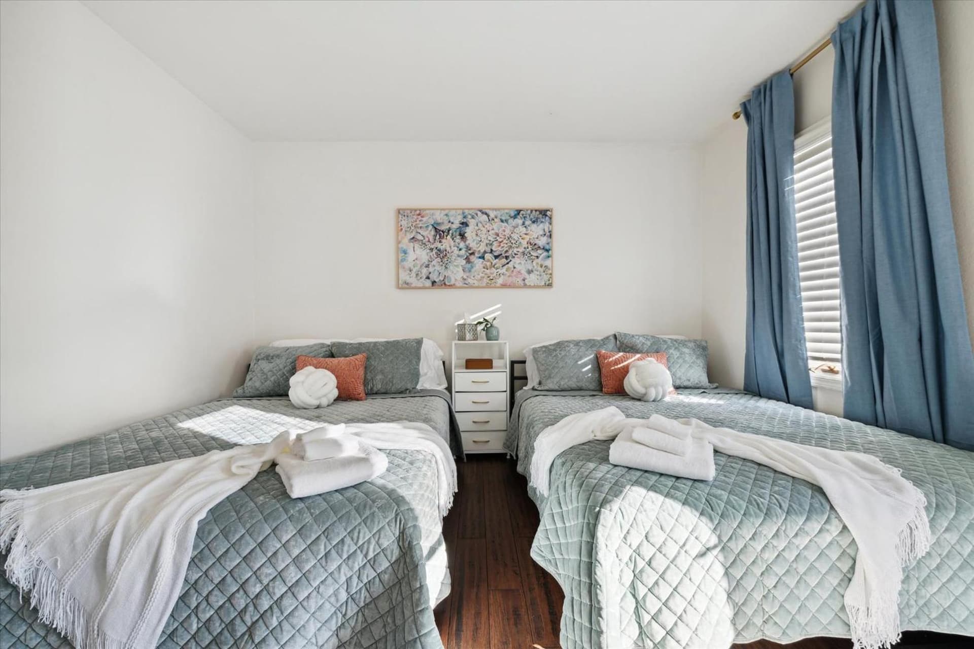 NEW! Luxury Townhome Walkable to everything Downtown Toledo has to offer! gallery photo in Toledo, OH — image 69