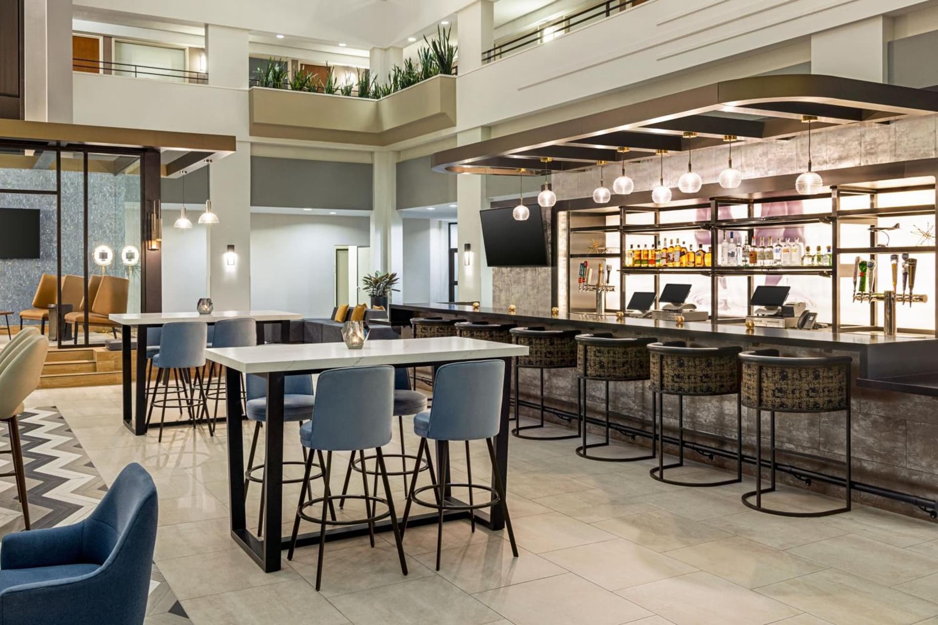 Sheraton Suites Chicago O'Hare gallery photo in Rosemont, IL — image 16