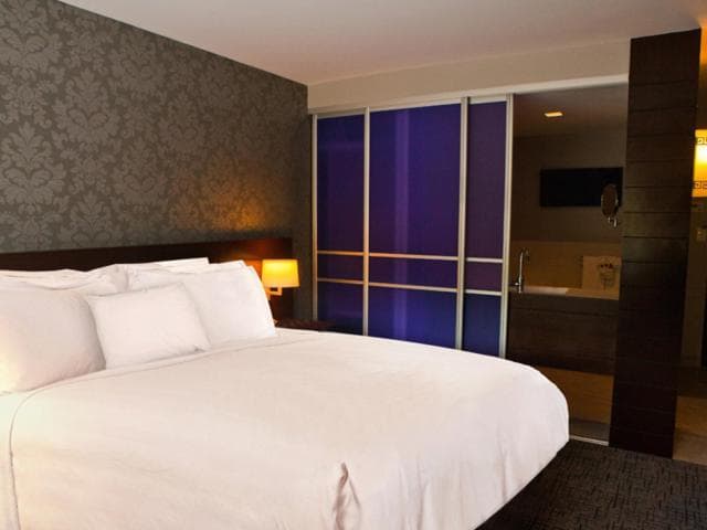 The Royal Regency Hotel gallery photo in Yonkers, NY — image 32