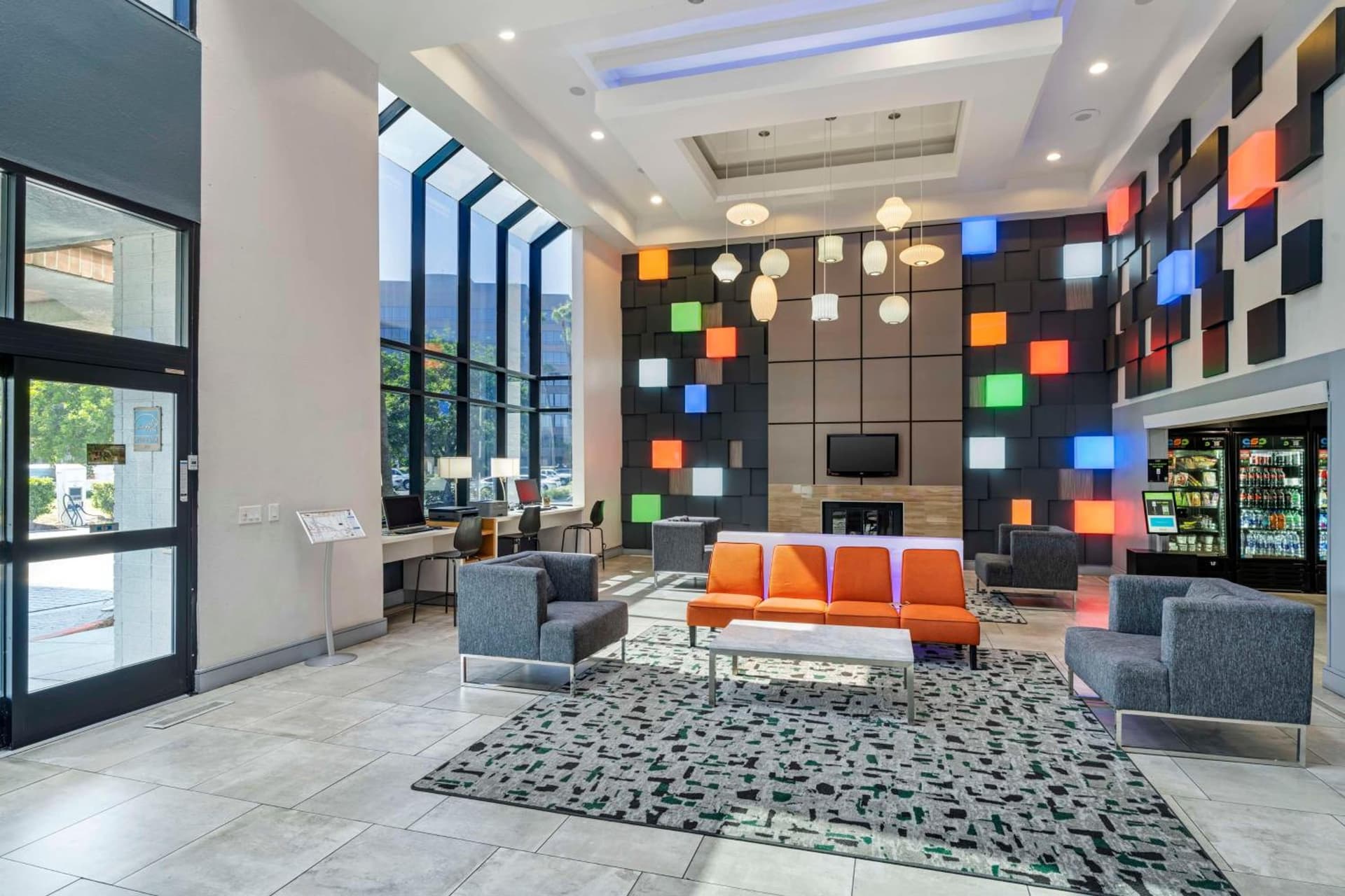 Best Western Plus Meridian Inn & Suites, Anaheim-Orange property views in Orange, CA — gallery photo 3