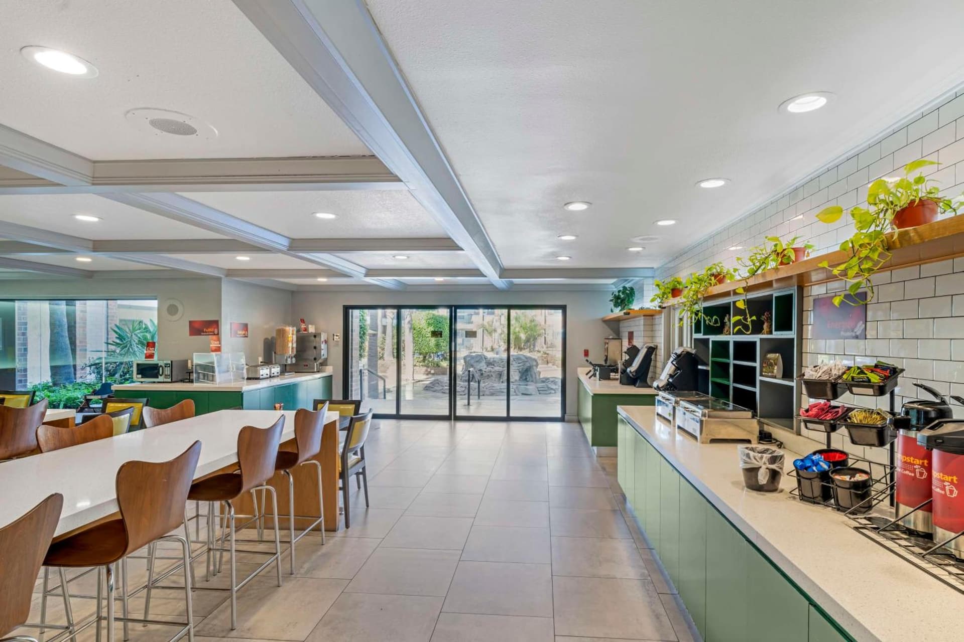 Best Western Plus Meridian Inn & Suites, Anaheim-Orange gallery photo in Orange, CA — image 39