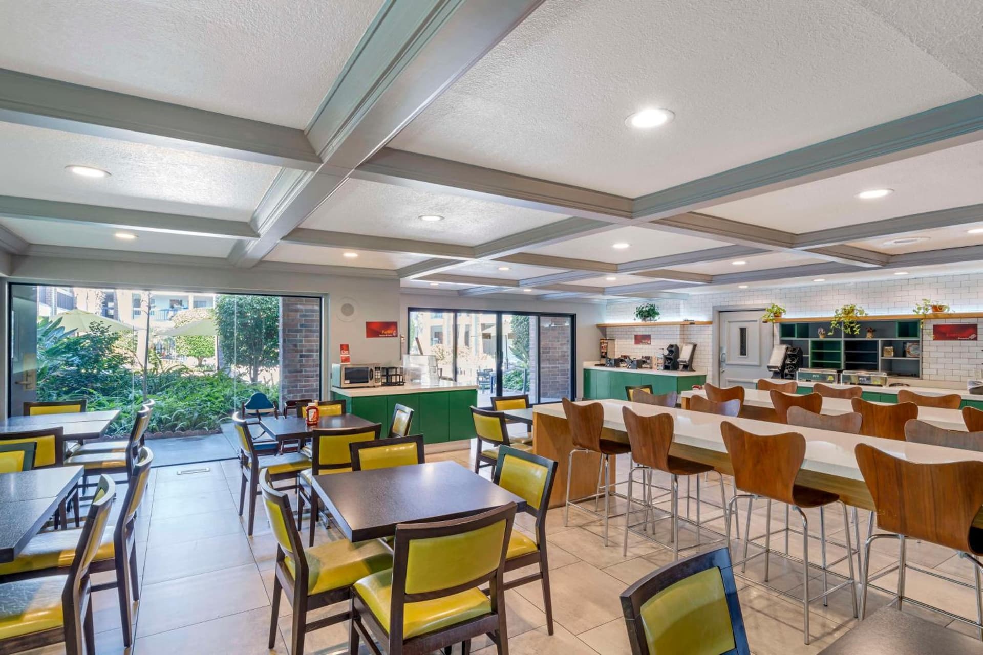 Best Western Plus Meridian Inn & Suites, Anaheim-Orange gallery photo in Orange, CA — image 9