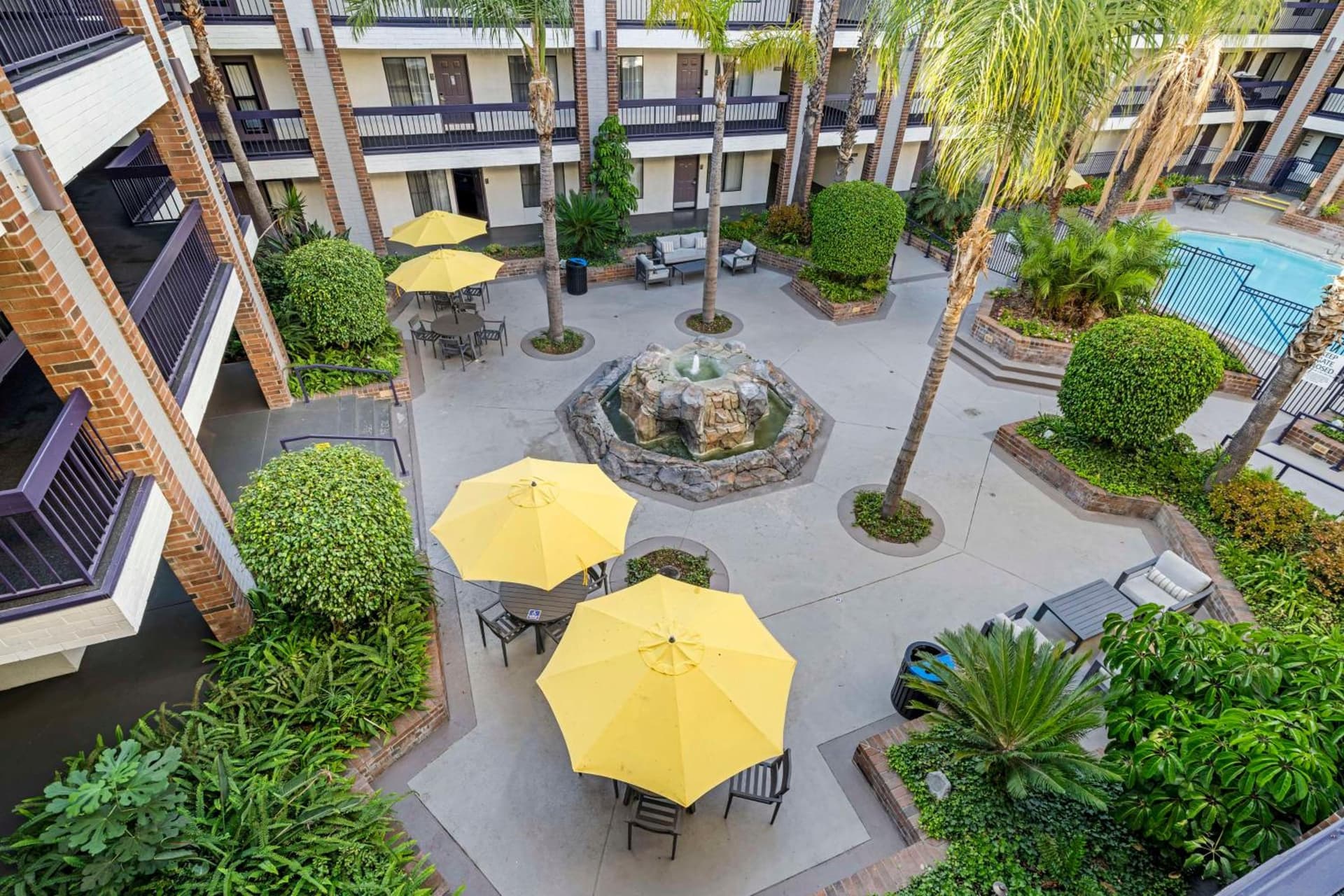 Best Western Plus Meridian Inn & Suites, Anaheim-Orange gallery photo in Orange, CA — image 76