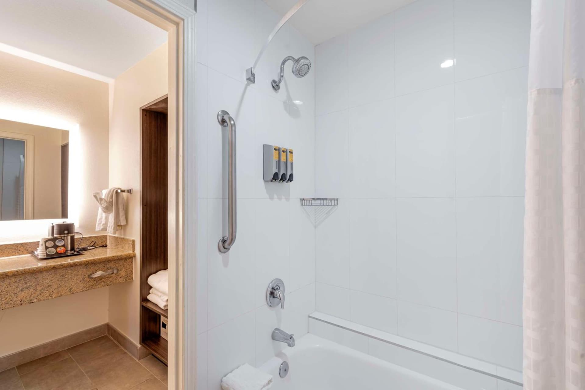 Best Western Plus Meridian Inn & Suites, Anaheim-Orange gallery photo in Orange, CA — image 10