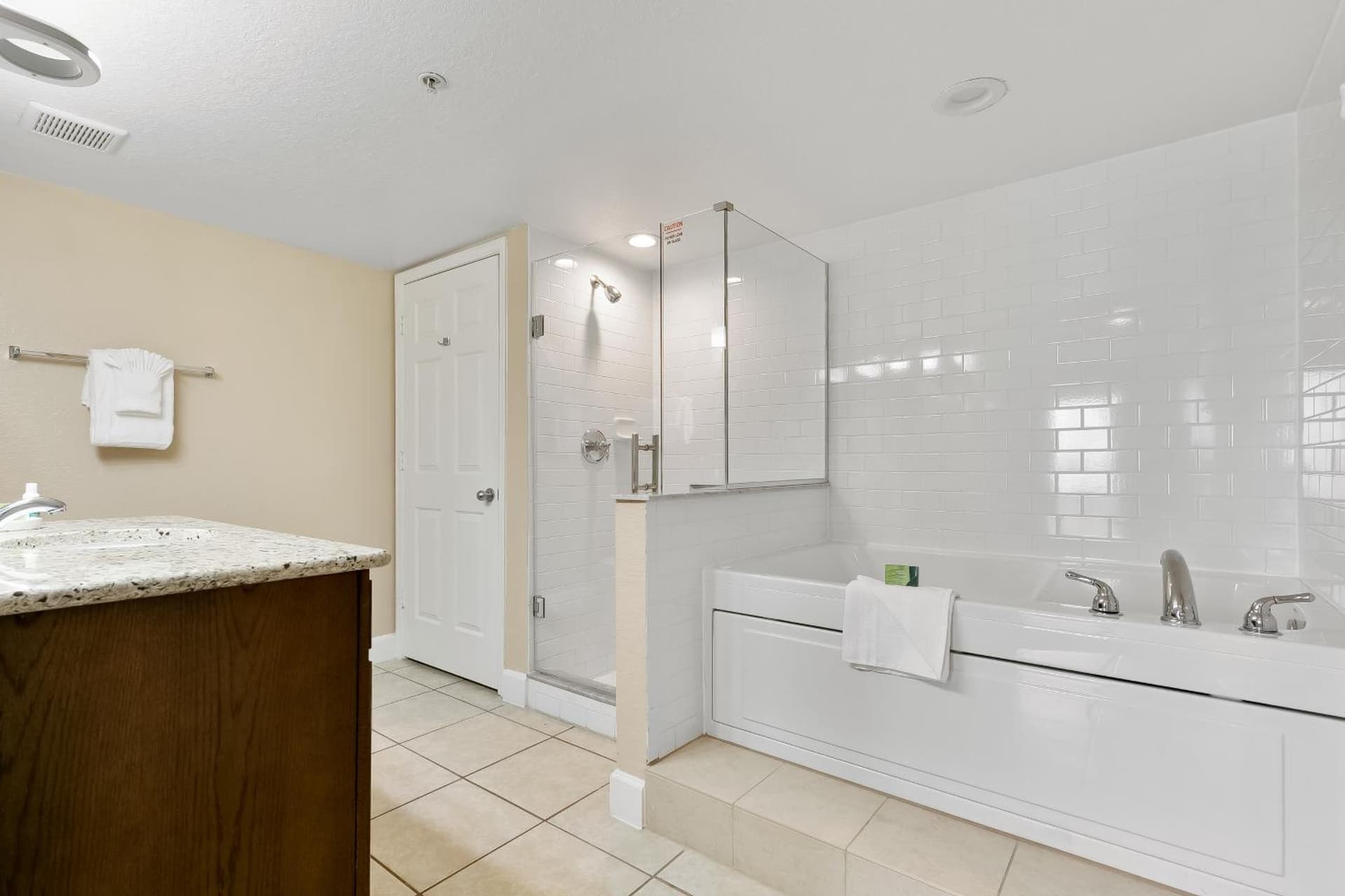 Silver Lake Resort gallery photo in Kissimmee, FL — image 12