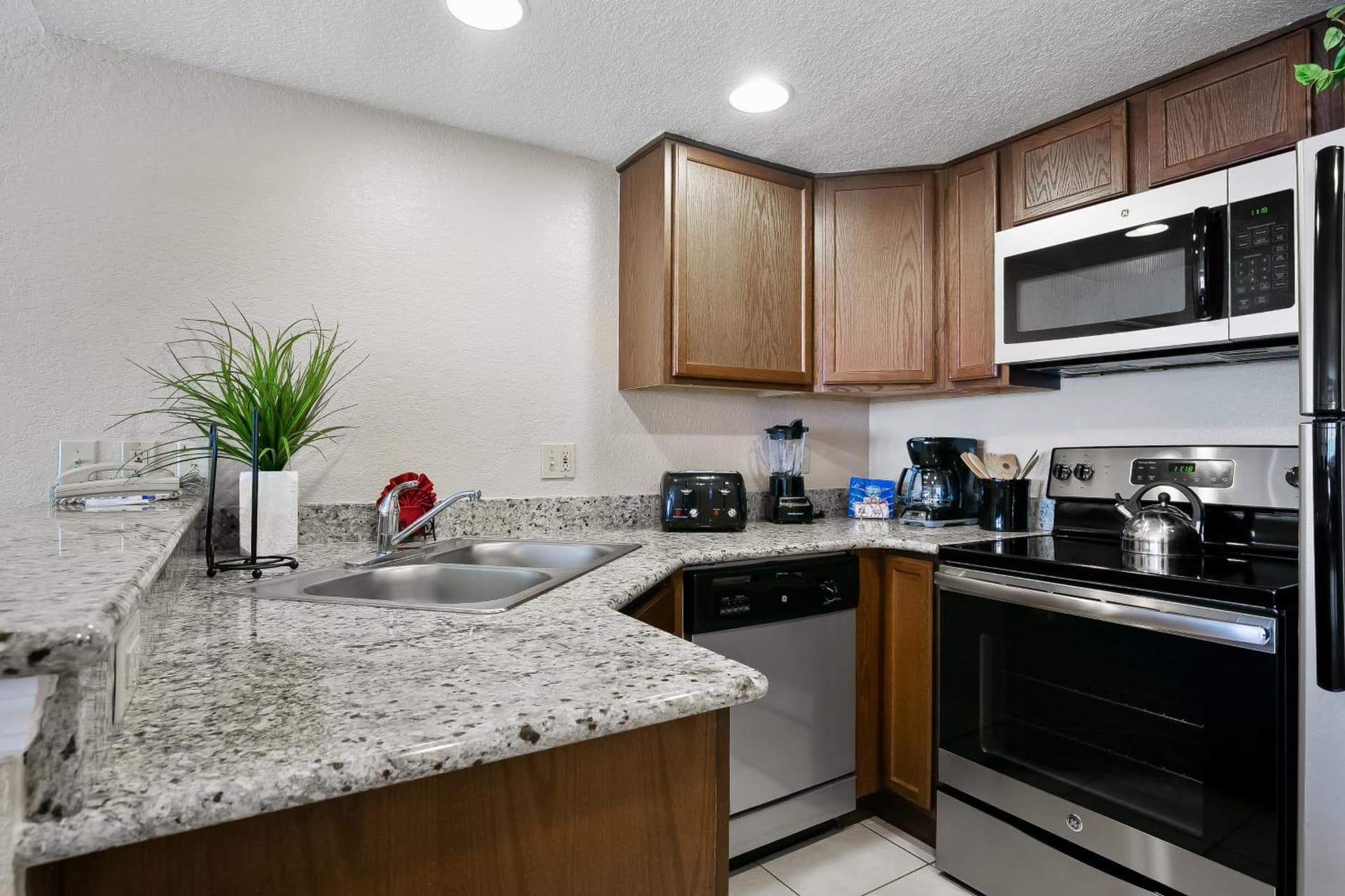 Silver Lake Resort gallery photo in Kissimmee, FL — image 9