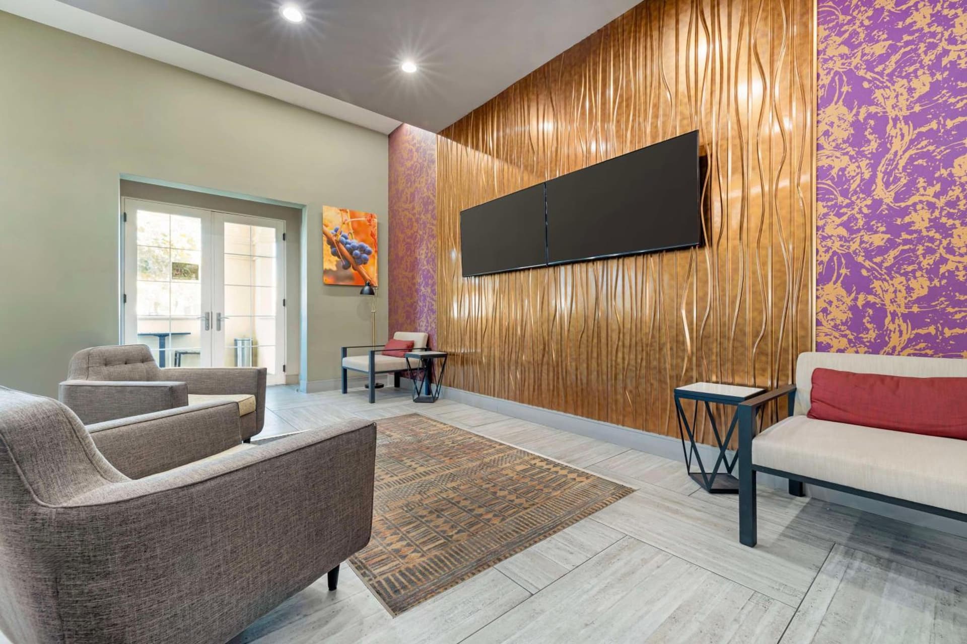Best Western Plus Temecula Wine Country Hotel & Suites property views in Temecula, CA — gallery photo 3