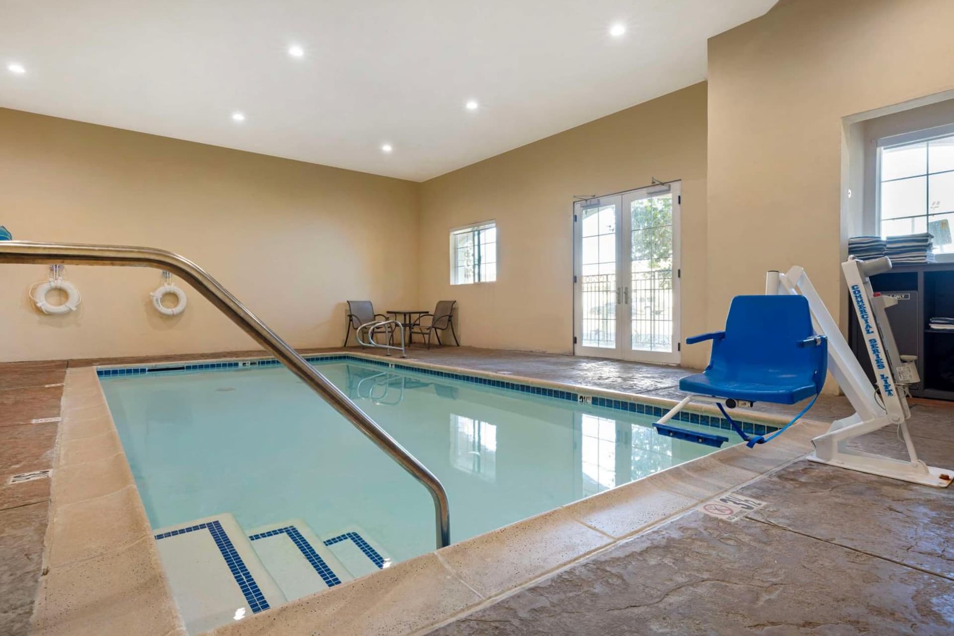 Best Western Plus Temecula Wine Country Hotel & Suites interior in Temecula, CA — gallery photo 2