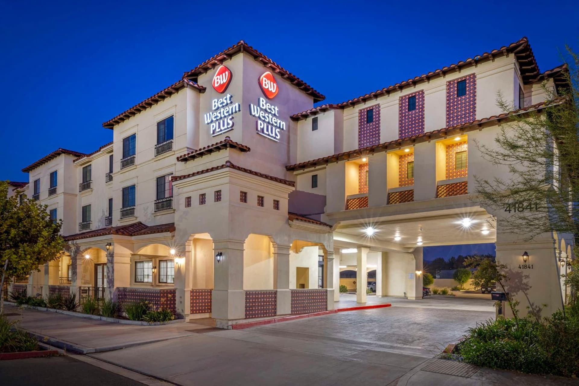 Best Western Plus Temecula Wine Country Hotel & Suites gallery photo in Temecula, CA — image 6