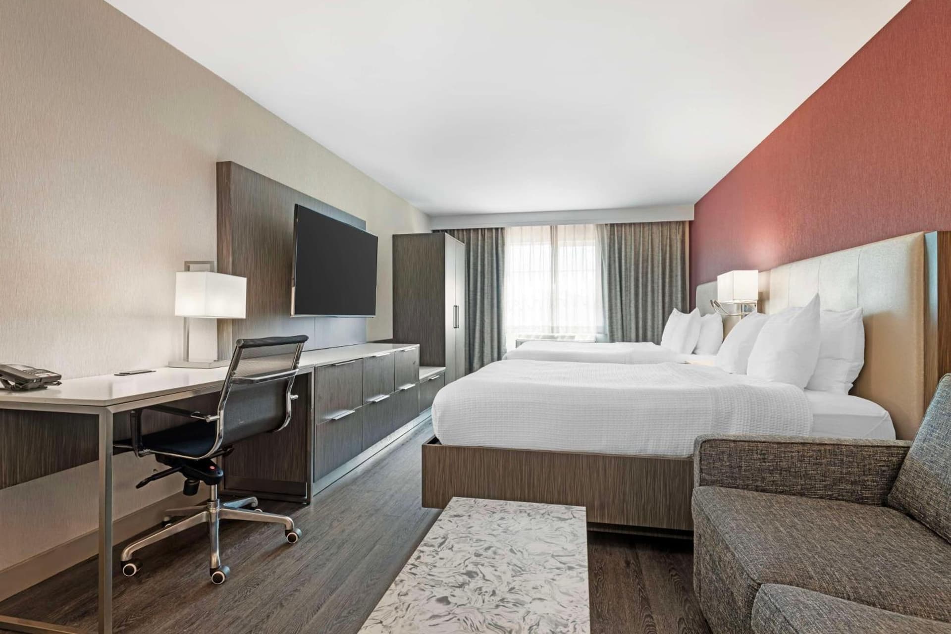 Best Western Plus Temecula Wine Country Hotel & Suites gallery photo in Temecula, CA — image 10