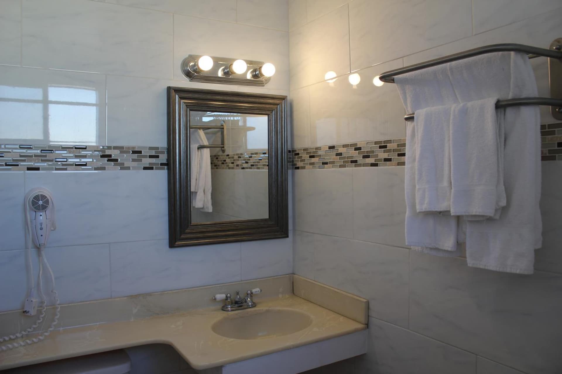 Grand Inn gallery photo in Fullerton, CA — image 46