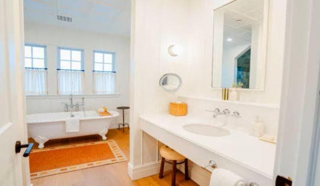 Canoe Place Inn & Cottages gallery photo in Hampton Bays, NY — image 38