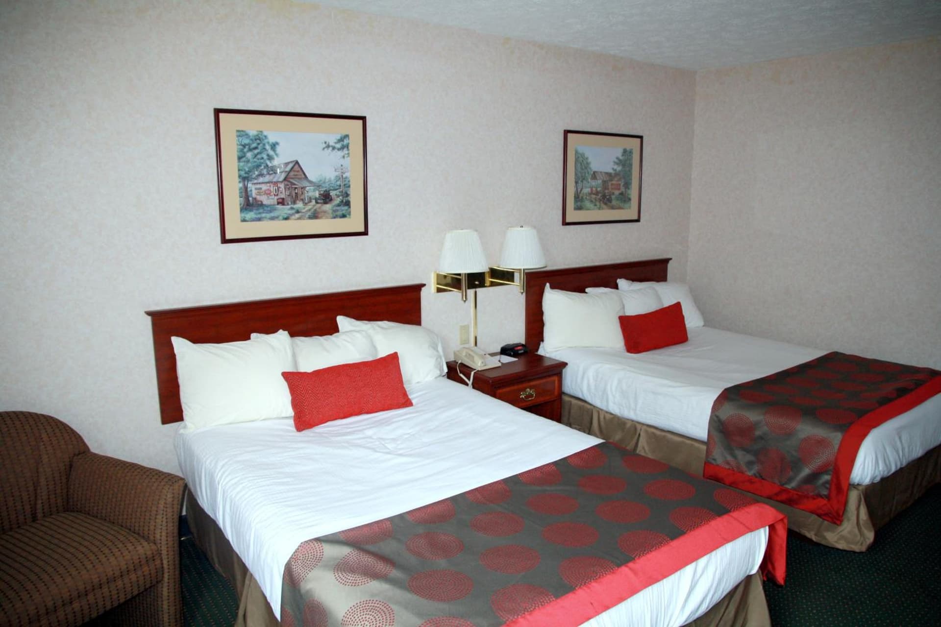 Ramada by Wyndham Strasburg Dover gallery photo in Strasburg, OH — image 7